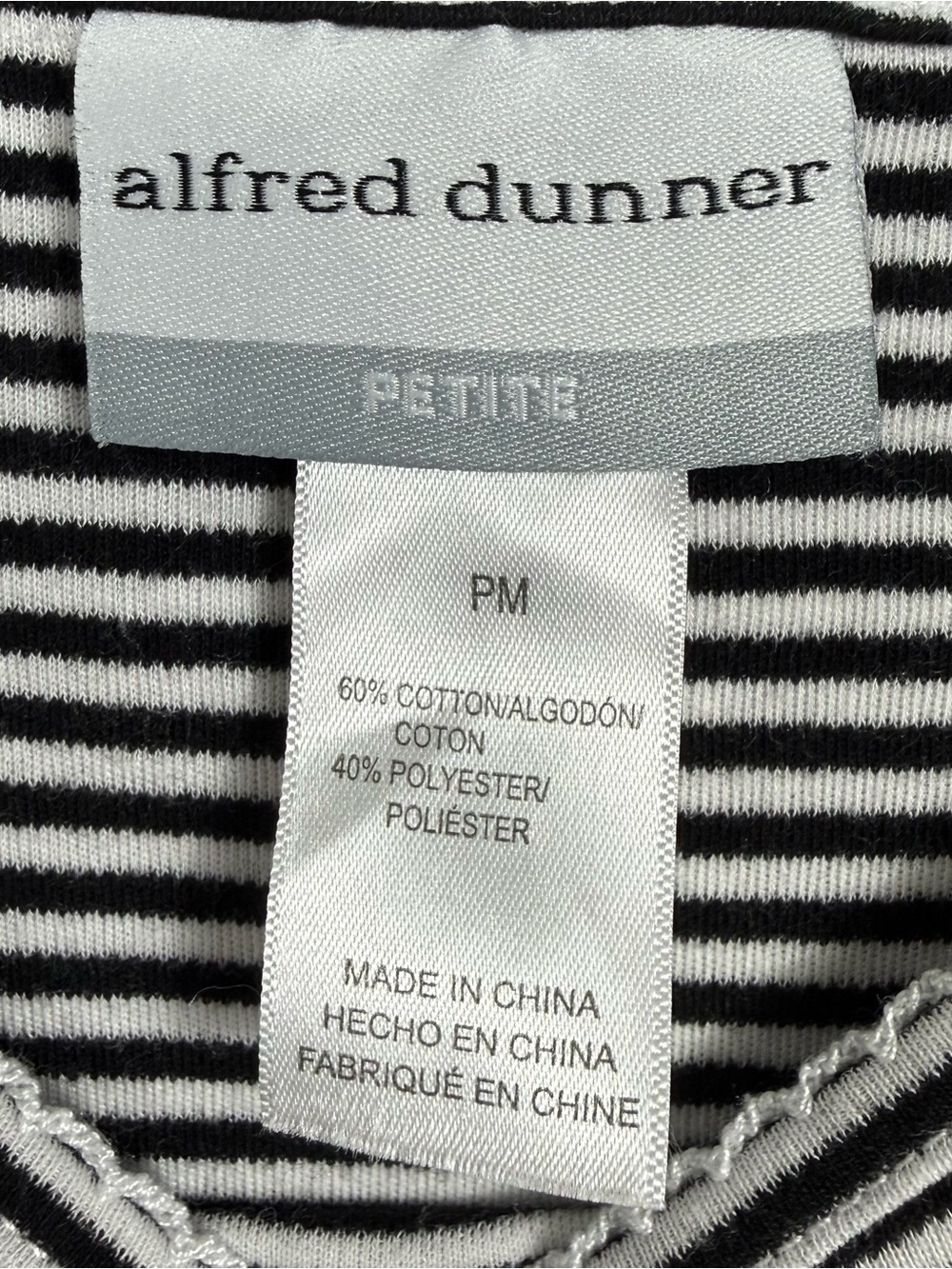 Alfred Dunner Island Vibes embroidered parrot striped black white Petite Medium - Picture 3 of 6